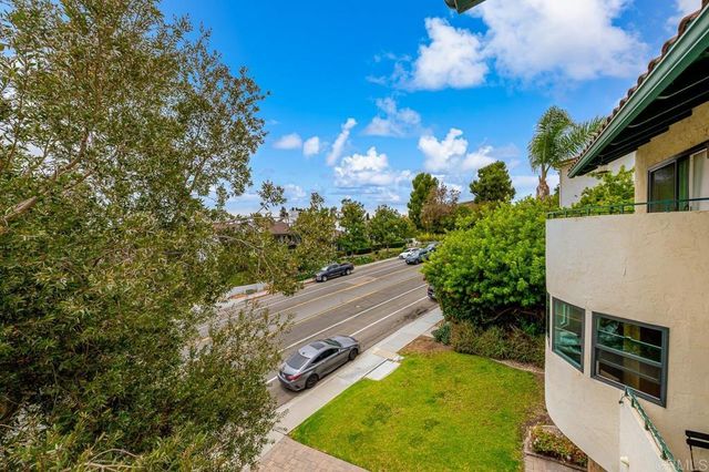 7302 Alicante Road 3, Carlsbad, CA 92009