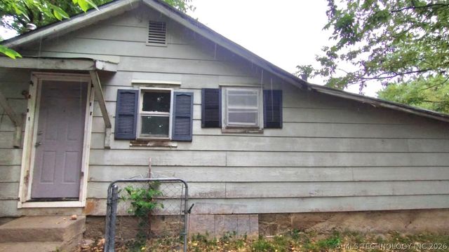 303 S Bluff, Tahlequah, OK 74464