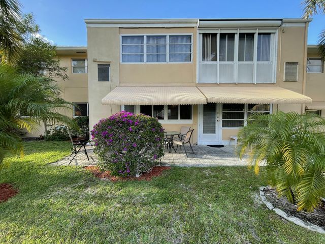 2152 NE 1st Way 102, Boynton Beach, FL 33435