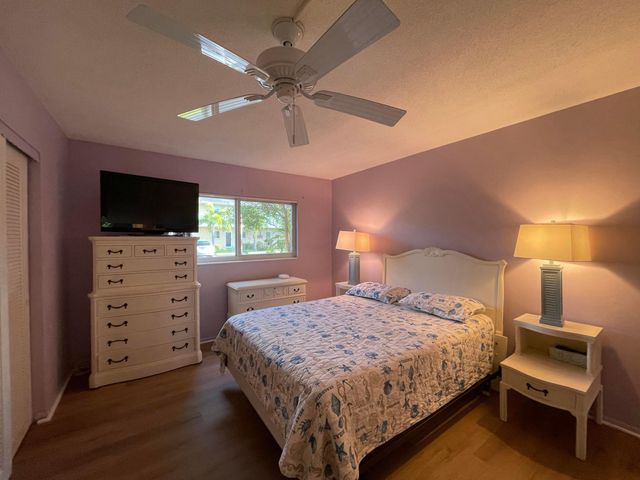 2152 NE 1st Way 102, Boynton Beach, FL 33435