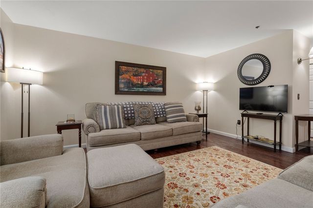 15 Higgins Street 109, Smithfield, RI 02917