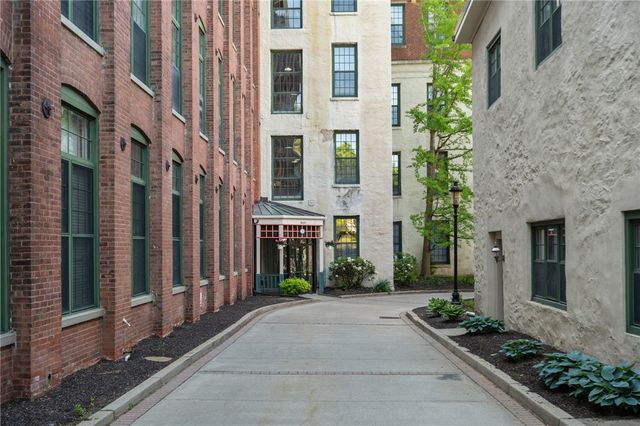 15 Higgins Street 109, Smithfield, RI 02917