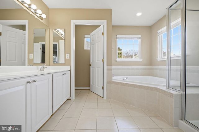 6837 RATHBONE PL, Gainesville, VA 20155