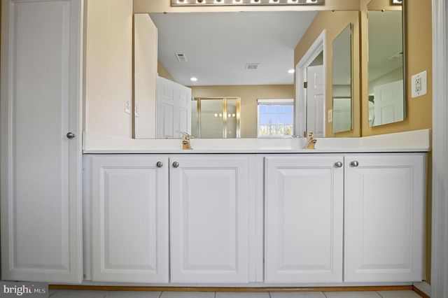 6837 RATHBONE PL, Gainesville, VA 20155