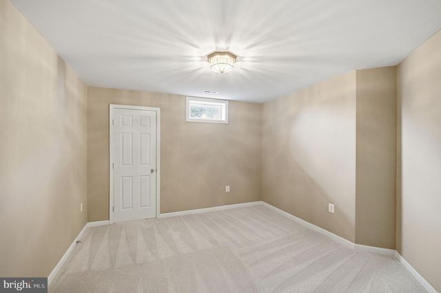 6837 RATHBONE PL, Gainesville, VA 20155