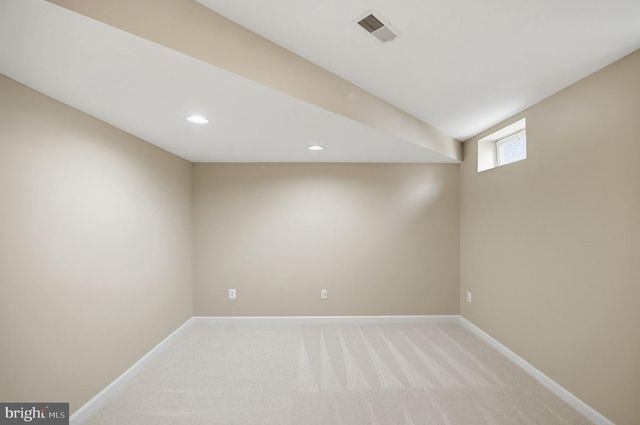 6837 RATHBONE PL, Gainesville, VA 20155