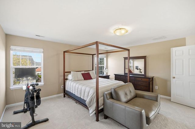 6837 RATHBONE PL, Gainesville, VA 20155