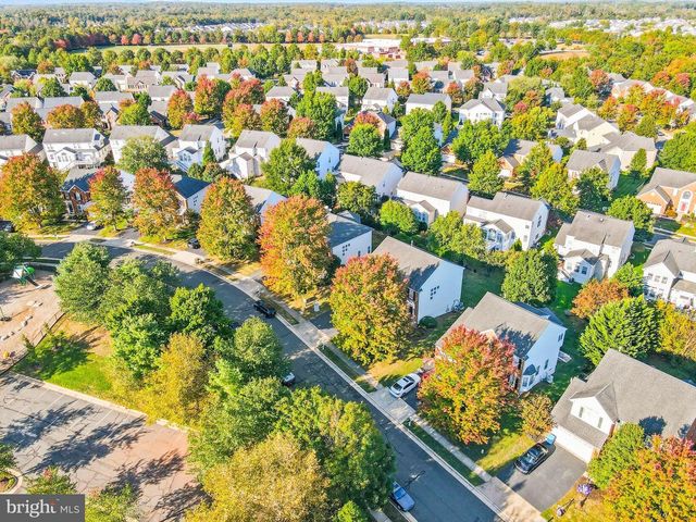 6837 RATHBONE PL, Gainesville, VA 20155