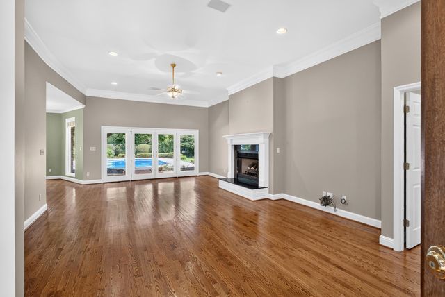 143 W Woodglen Road, Spartanburg, SC 29301