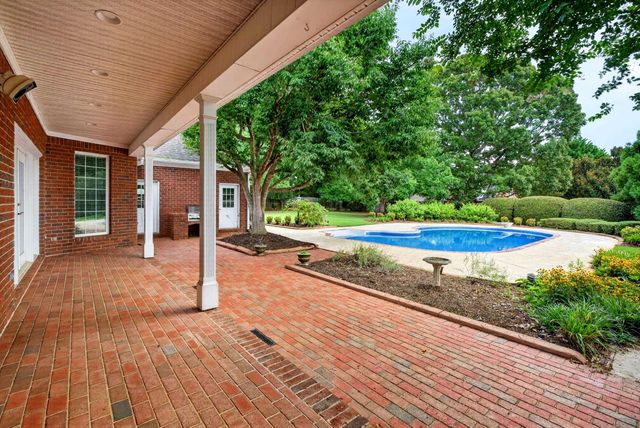 143 W Woodglen Road, Spartanburg, SC 29301