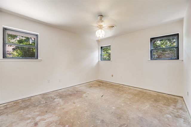 5517 Odessa Avenue, Fort Worth, TX 76133
