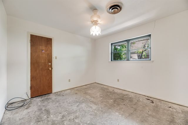 5517 Odessa Avenue, Fort Worth, TX 76133
