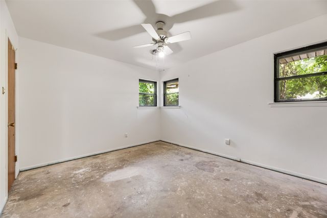 5517 Odessa Avenue, Fort Worth, TX 76133