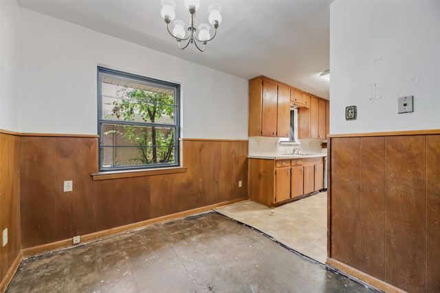 5517 Odessa Avenue, Fort Worth, TX 76133