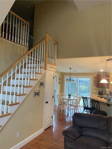 3 Shale Lane, Campbell Hall, NY 10916