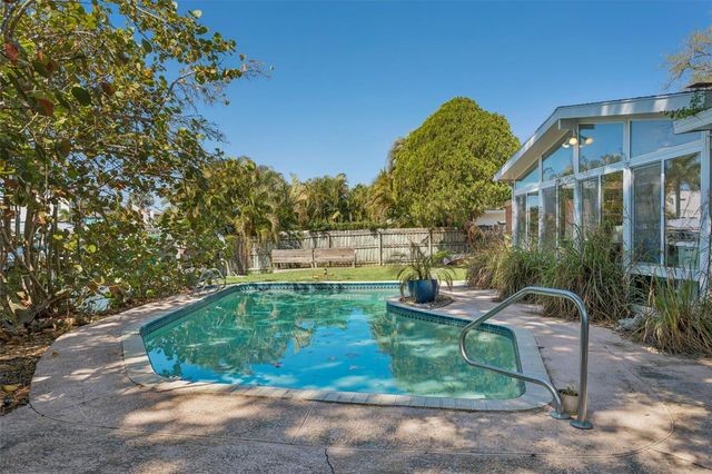 4928 W SAN RAFAEL STREET, Tampa, FL 33629