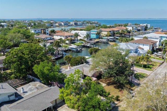 4928 W SAN RAFAEL STREET, Tampa, FL 33629