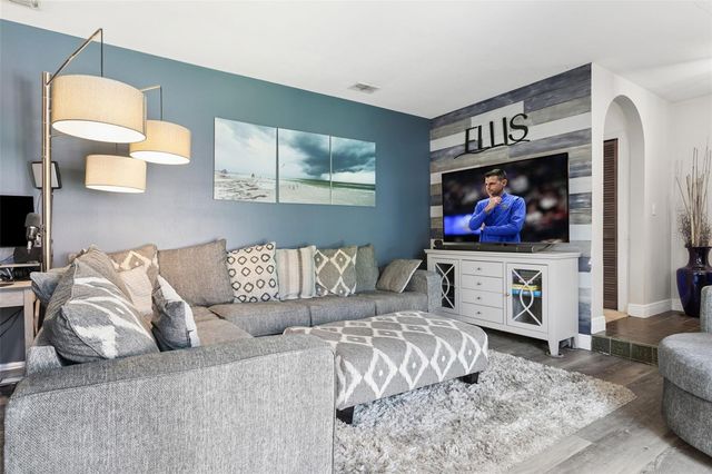 4928 W SAN RAFAEL STREET, Tampa, FL 33629