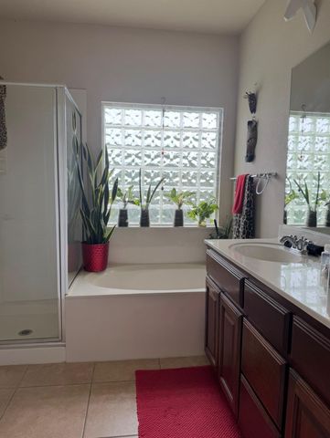 372 Limestone TRL, Austin, TX 78737