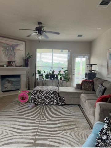 372 Limestone TRL, Austin, TX 78737