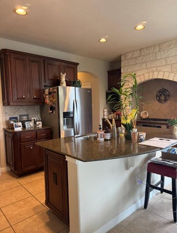 372 Limestone TRL, Austin, TX 78737