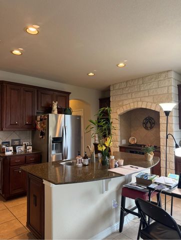 372 Limestone TRL, Austin, TX 78737