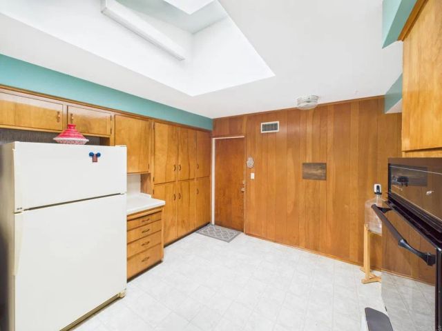 2222 Debco Drive, Lemon Grove, CA 91945