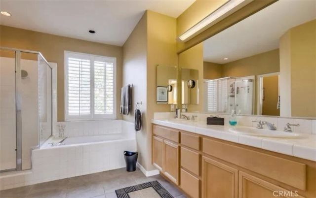 24 Del Trevi, Irvine, CA 92606