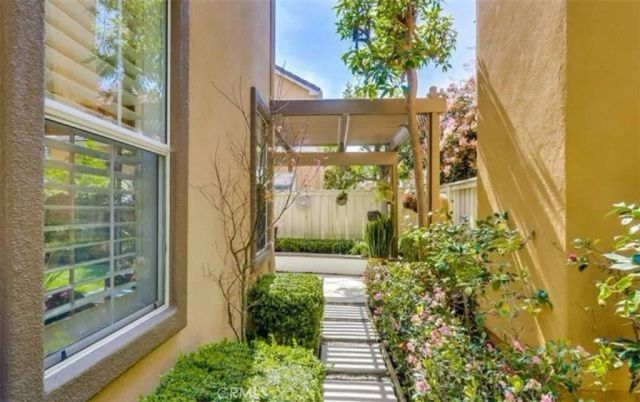 24 Del Trevi, Irvine, CA 92606