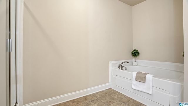 6846 OAKLAWN LANE, Mccalla, AL 35111