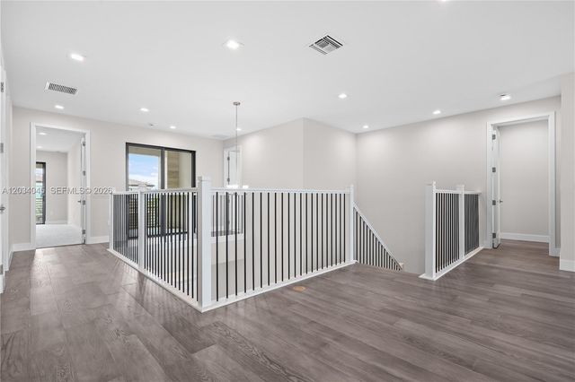 9523 Royal Woods Mnr, Boca Raton, FL 33434