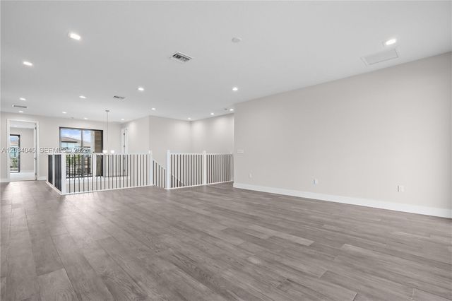 9523 Royal Woods Mnr, Boca Raton, FL 33434