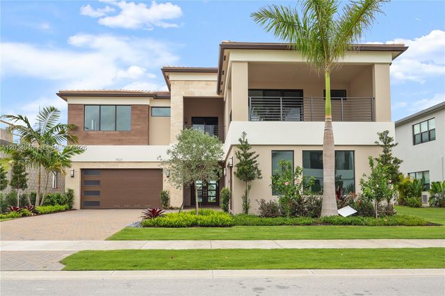 9523 Royal Woods Mnr, Boca Raton, FL 33434