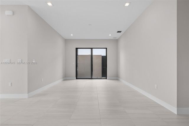 9523 Royal Woods Mnr, Boca Raton, FL 33434