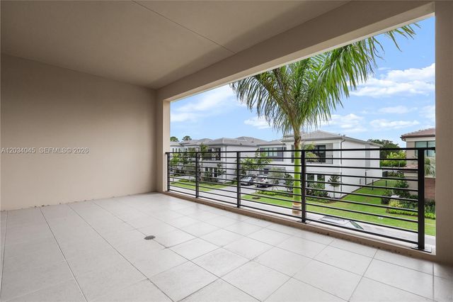 9523 Royal Woods Mnr, Boca Raton, FL 33434