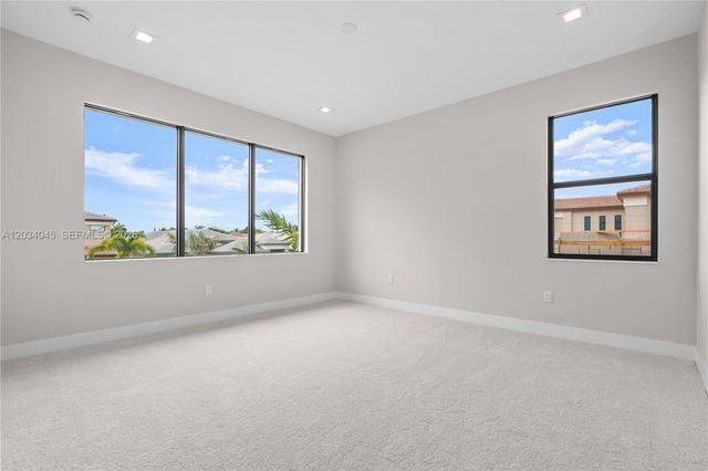 9523 Royal Woods Mnr, Boca Raton, FL 33434