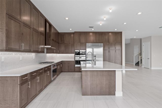 9523 Royal Woods Mnr, Boca Raton, FL 33434