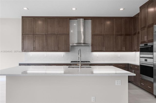 9523 Royal Woods Mnr, Boca Raton, FL 33434