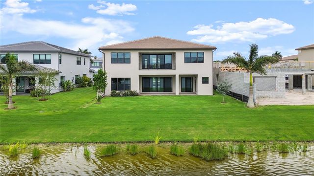 9523 Royal Woods Mnr, Boca Raton, FL 33434