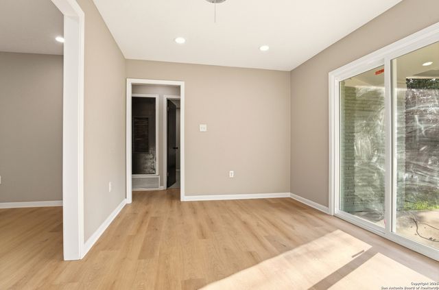 173 National Blvd, Universal City, TX 78148