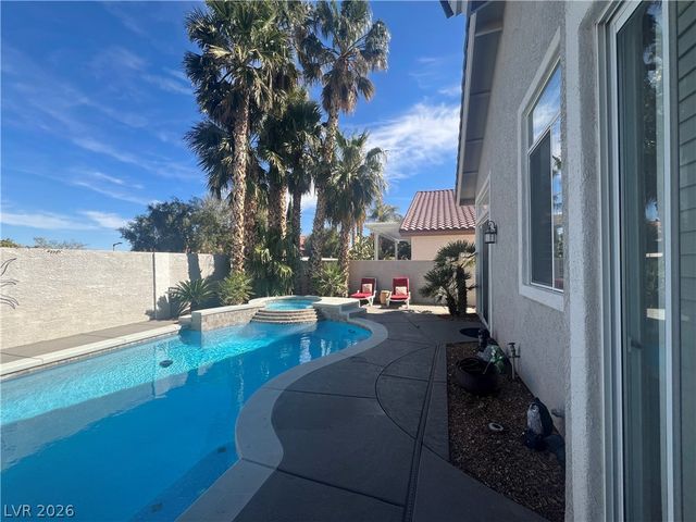 2012 Scarlet Rose Drive, Las Vegas, NV 89134