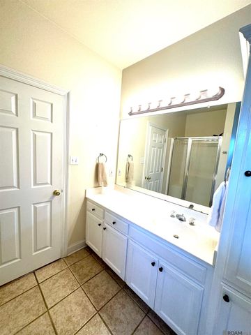 214 S Daphne, Gonzales, LA 70737