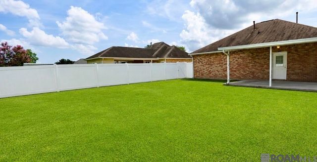 214 S Daphne, Gonzales, LA 70737