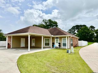 214 S Daphne, Gonzales, LA 70737