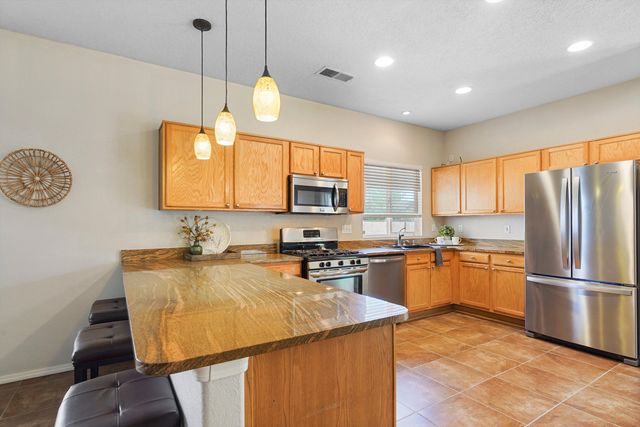 7564 CRICKET HILL Drive NE, Albuquerque, NM 87113