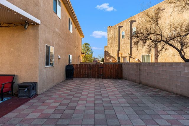 7564 CRICKET HILL Drive NE, Albuquerque, NM 87113