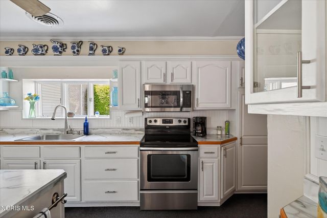 5010 Westminster Road, Sylvania, OH 43560