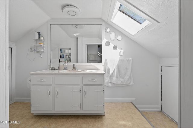 5010 Westminster Road, Sylvania, OH 43560