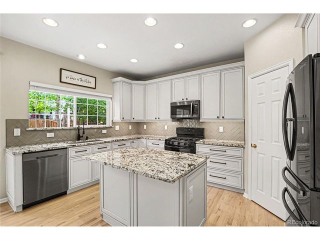 2807 N Torreys Peak Dr, Louisville, CO 80027