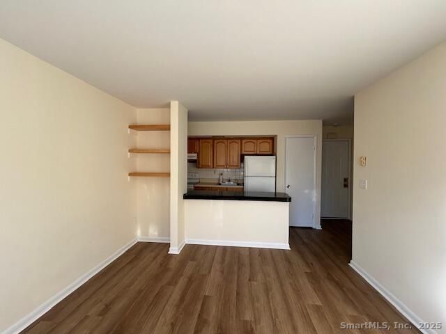 5 West Washington Avenue APT 7, Stamford, CT 06902